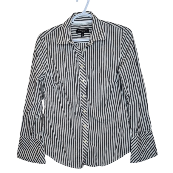 Banana Republic Black & White Striped Button Down Tailored Fit Flare Wrist Sz 6 - Picture 1 of 8